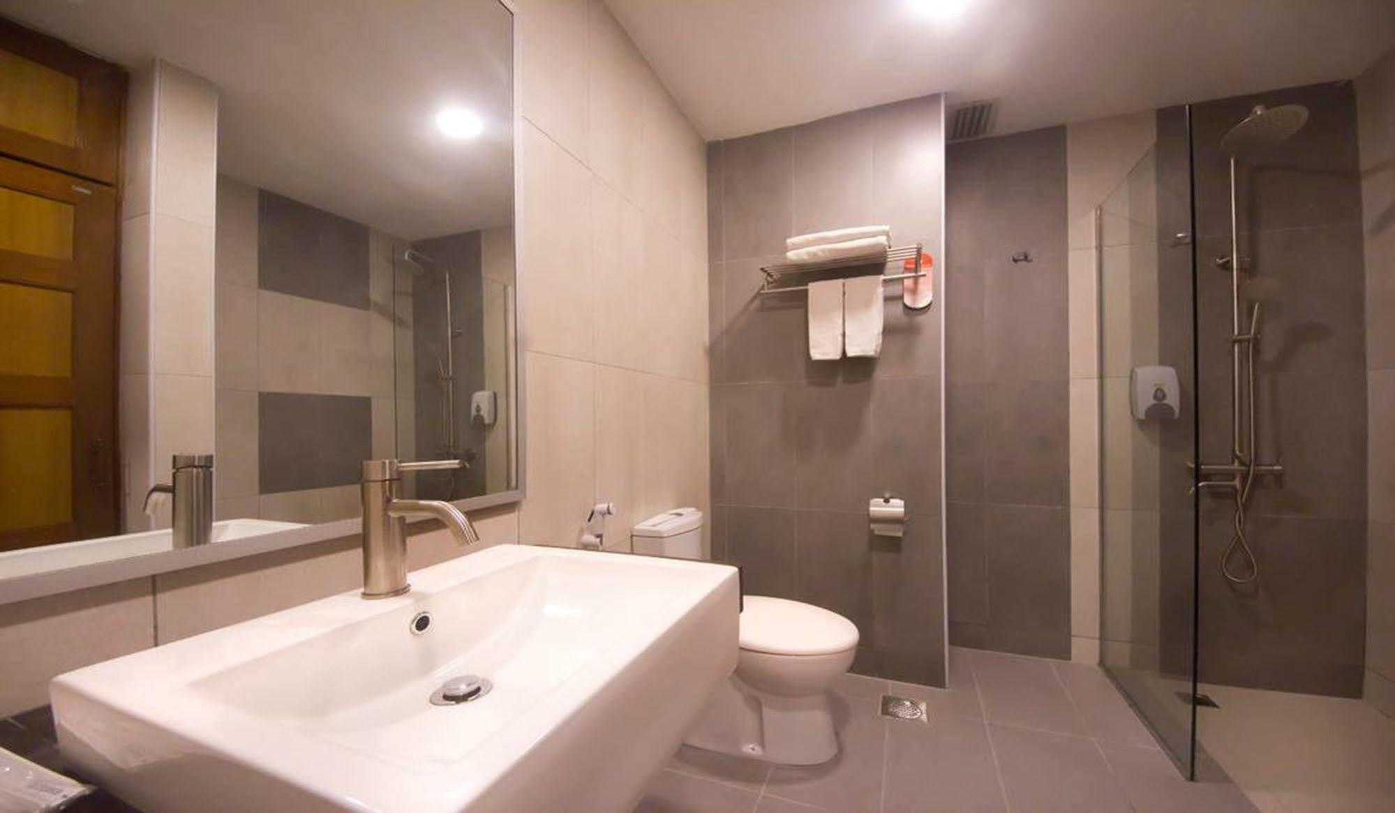 Merrida Hotel Klang Extérieur photo